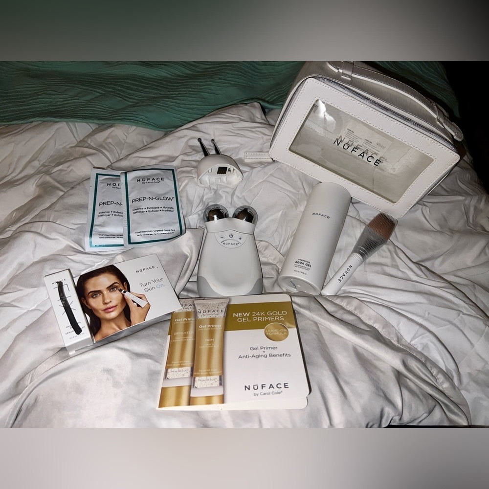 SOLD!! NuFace Trinity Pro Set